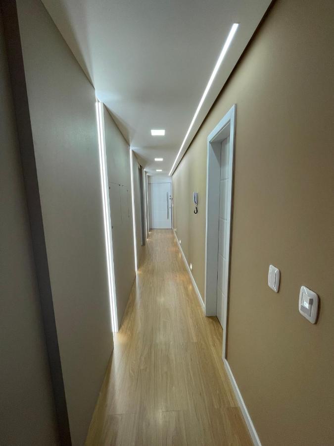 Apartamento Espetacular, 2 Suites, A 30M Da Rua Coberta Грамаду Екстер'єр фото