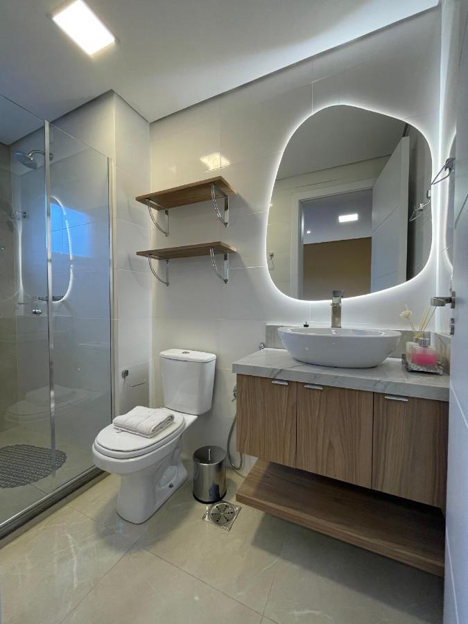 Apartamento Espetacular, 2 Suites, A 30M Da Rua Coberta Грамаду Екстер'єр фото